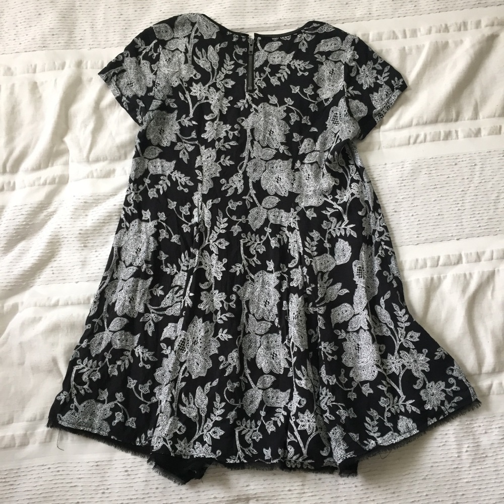Babydoll dress - Picture 3 of 5